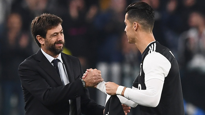 Su pressione degli Agnelli, la Lega di Serie A rinvia Juve-Inter senza motivazioni. Campionato falsato